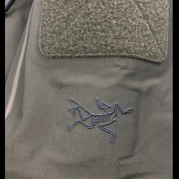 Arcteryx Leaf Alpha 2.0 - Picture 4 of 7